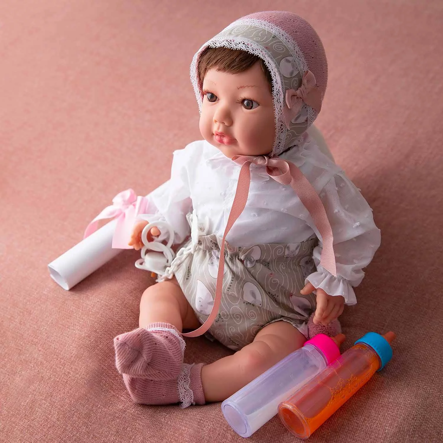 Bambola Reborn femmina con vestitini