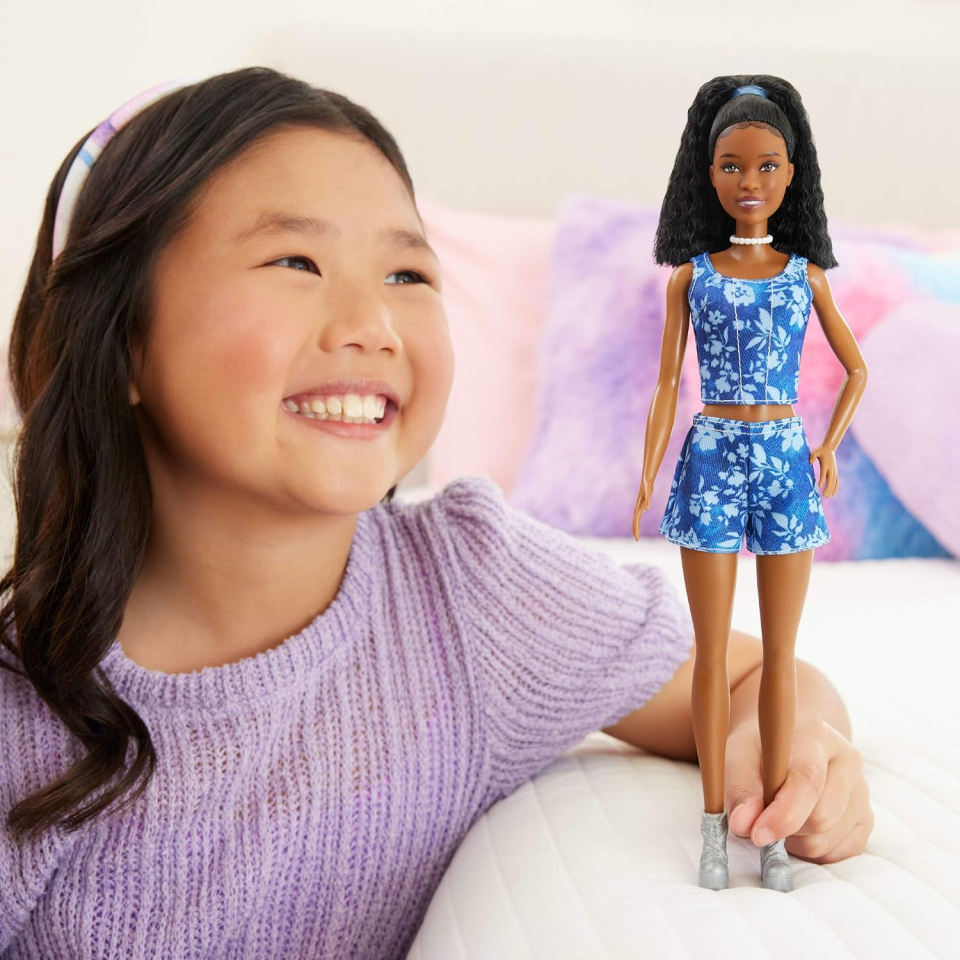 Barbie Fashionistas bambola fashion con completo floreale