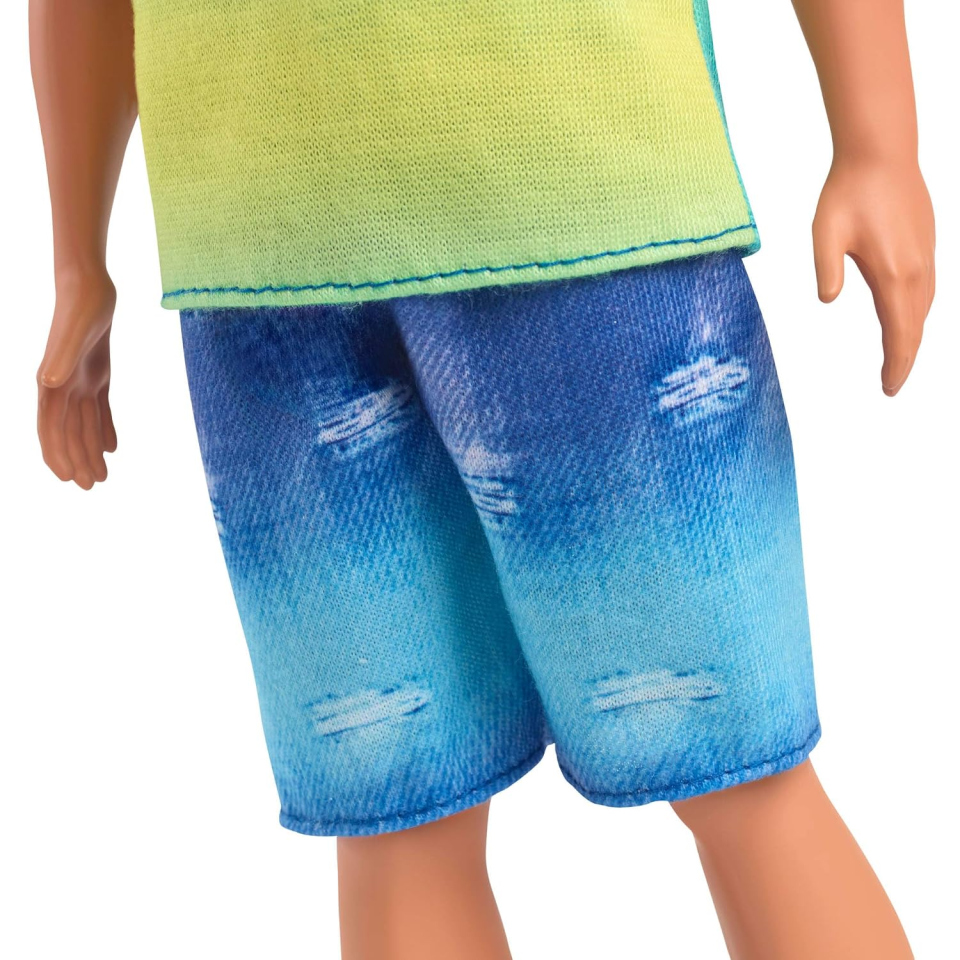 Barbie Fashionistas bambola Ken con abbigliamento da spiaggia