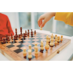 Clementoni Dama e Scacchi in Legno – Gioco da Tavolo per 2 Giocatori