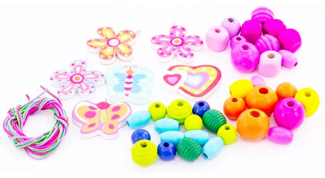 Creazione di gioielli giocattolo per bambini