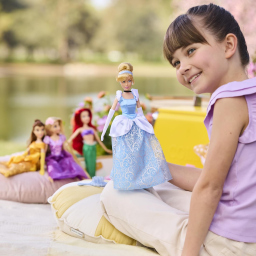 Disney Store bambola Cenerentola classica snodabile 29 cm
