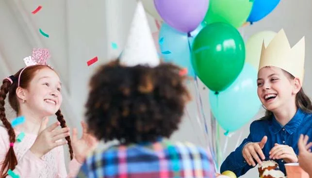 Giochi per festa di compleanno al chiuso, in casa