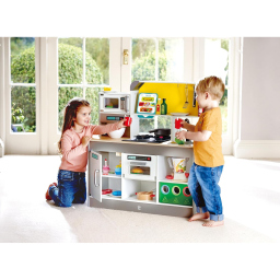 Hape Cucina Gioco Deluxe con Microonde e Accessori