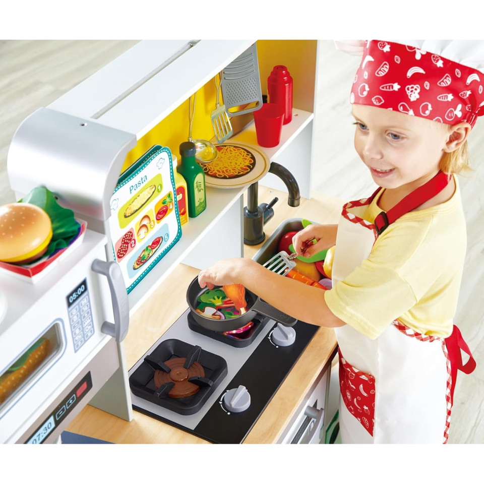 Hape Cucina Gioco Deluxe con Microonde e Accessori