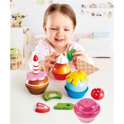 Hape Cupcake – Set Pasticceria in Legno con Topper Decorativi