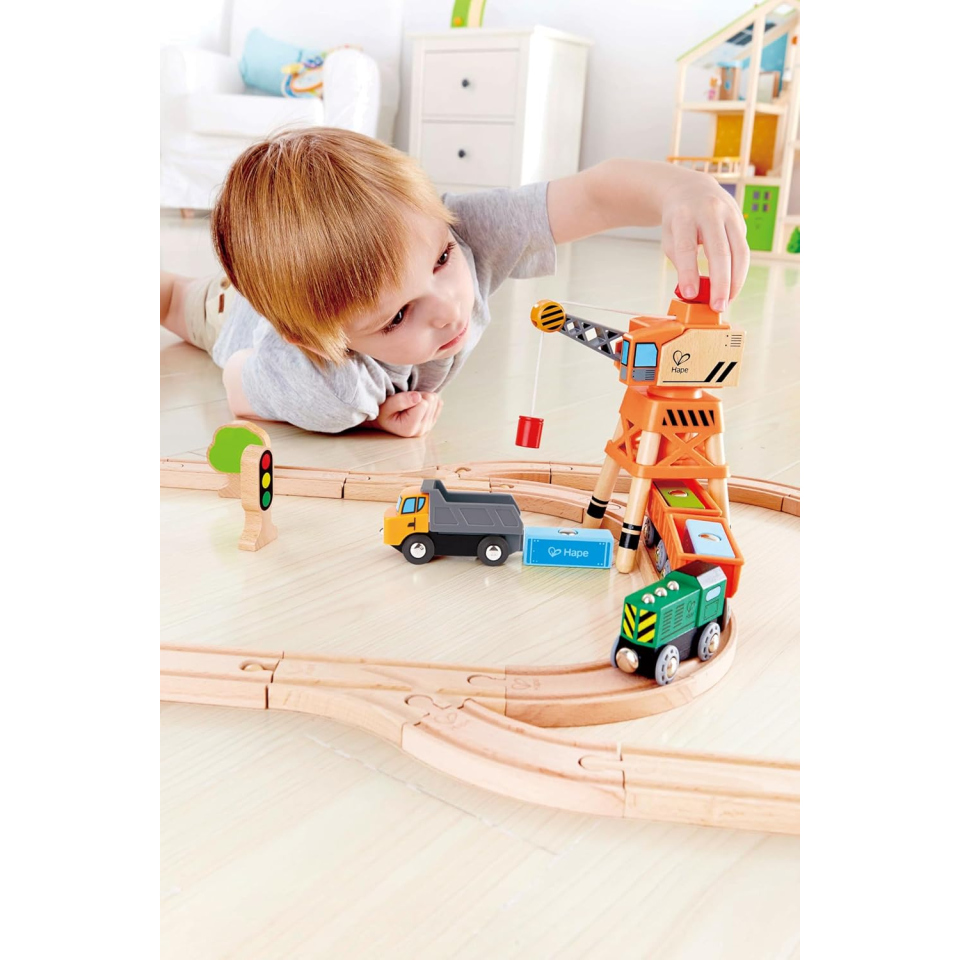 Hape Gru Rotante con Camion Ribaltabile per Trenino in Legno