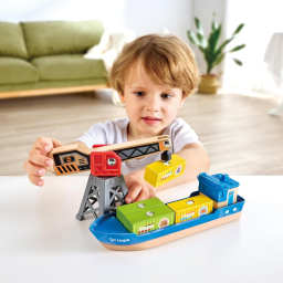Hape Nave da Carico con Gru Magnetica – Set Ferroviario in Legno