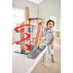 Hape Pista Acrobatica in Legno con Garage a 3 Livelli