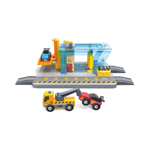 Hape Stazione Autolavaggio e Officina per Bambini