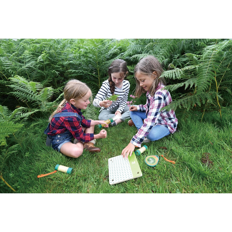 Hape Nature Fun Torcia a Manovella in Bambù – Senza Batterie, dai 4 Anni