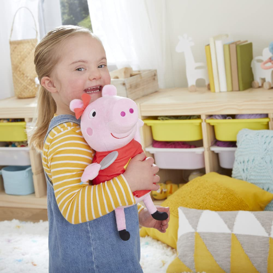 Hasbro Peppa Pig peluche interattivo Canta con Peppa