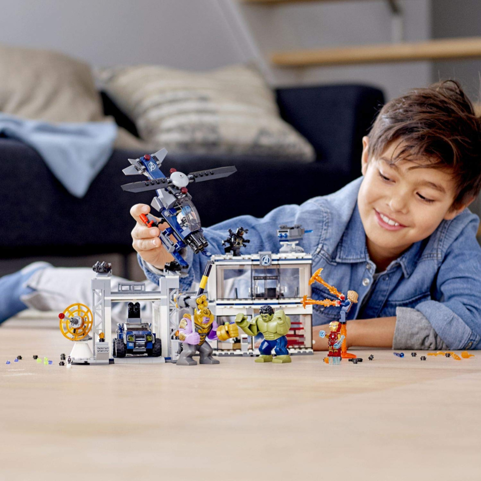 LEGO Marvel Avengers Battaglia al Quartier Generale con Hulk e Thanos 76131