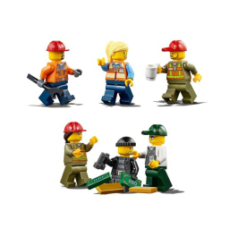 LEGO City Treno Merci Telecomandato con Binari e 6 Minifigure