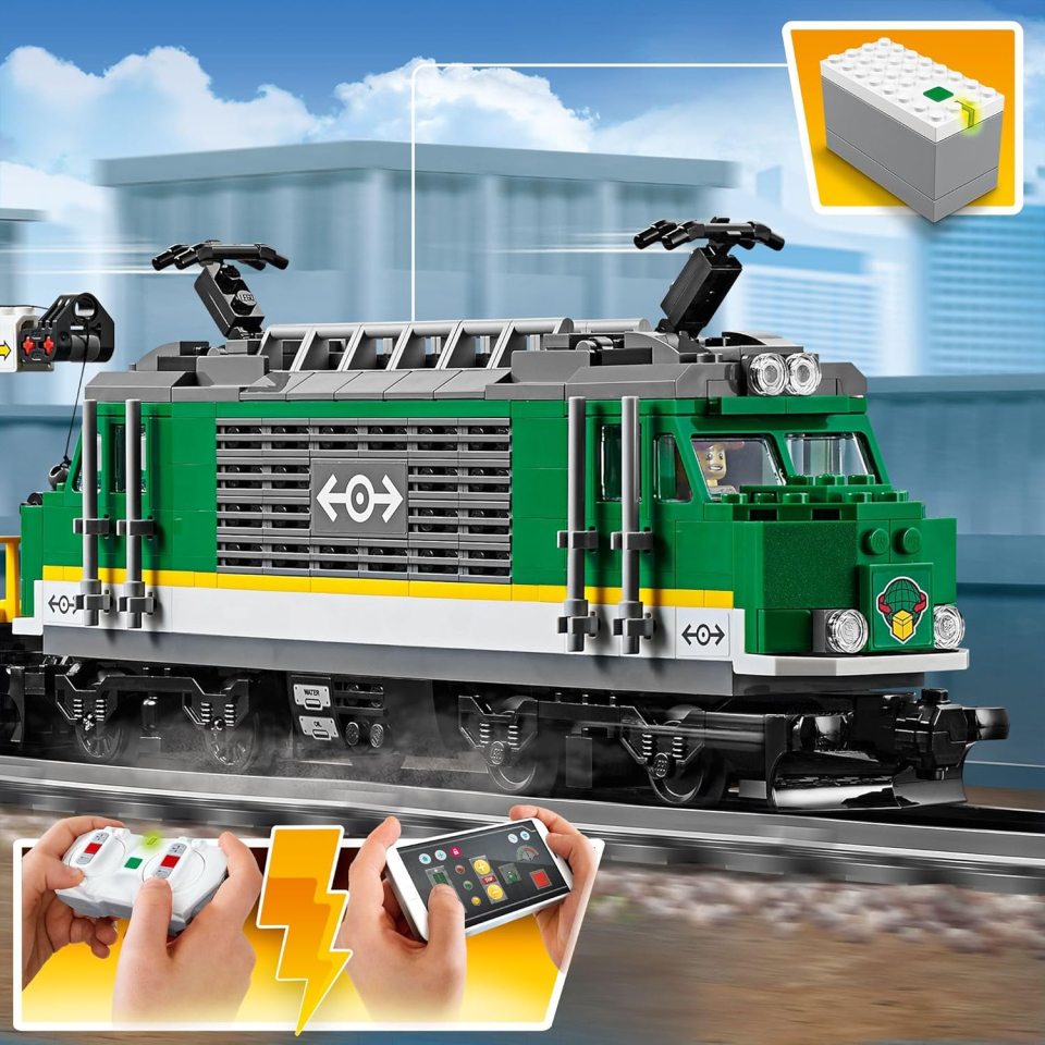 LEGO City Treno Merci Telecomandato con Binari e 6 Minifigure