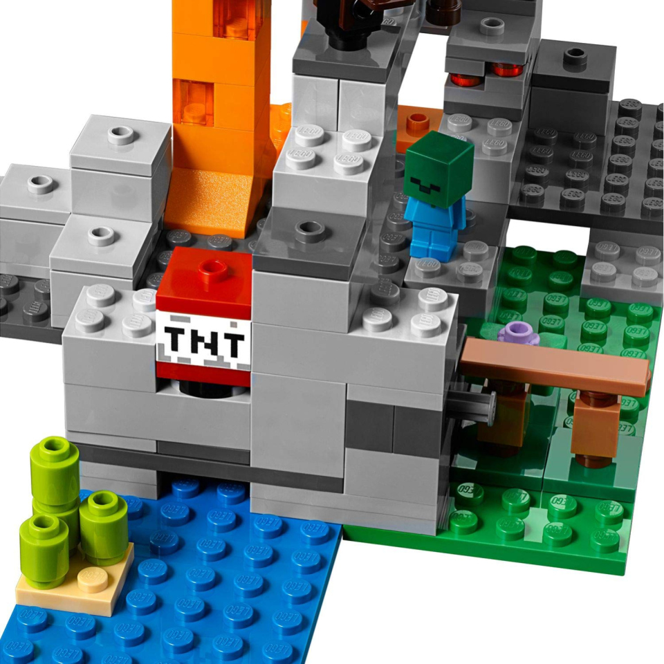 LEGO Minecraft La Caverna dello Zombie con Steve e Zombie