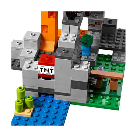 LEGO Minecraft La Caverna dello Zombie con Steve e Zombie