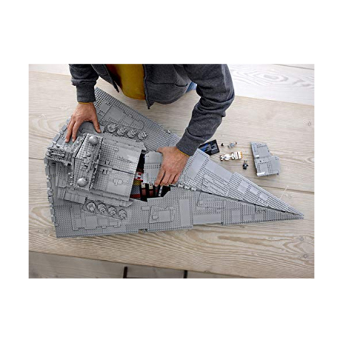 LEGO Star Wars Imperial Star Destroyer 75252