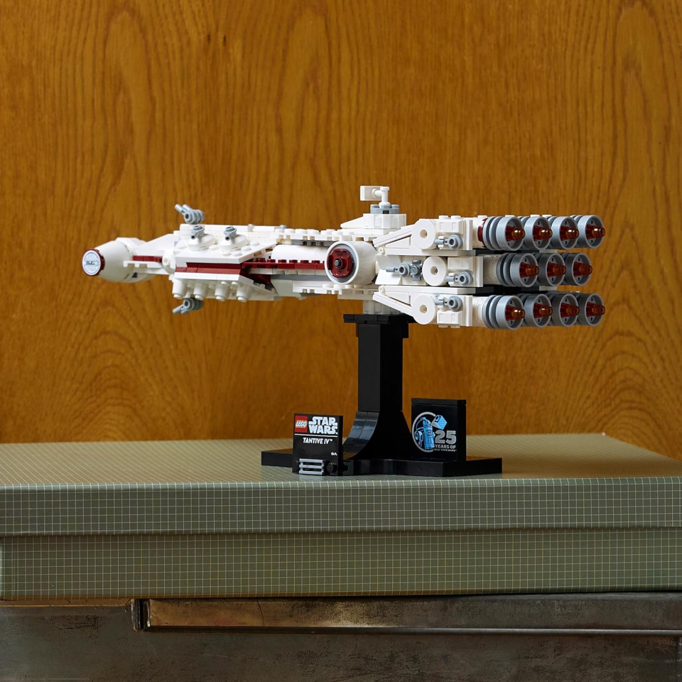 LEGO Star Wars Tantive IV – Set da Costruire per Adulti 75376