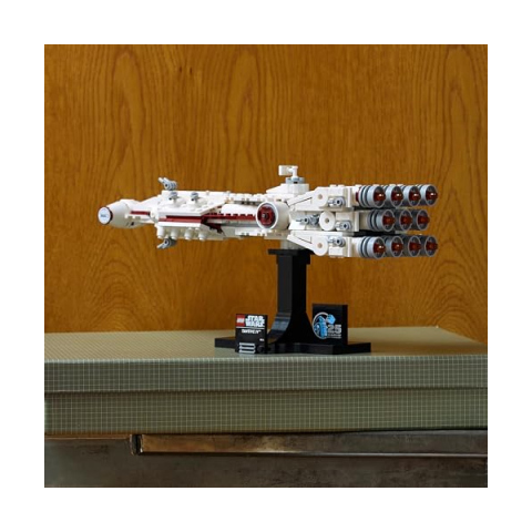 LEGO Star Wars Tantive IV – Set da Costruire per Adulti 75376