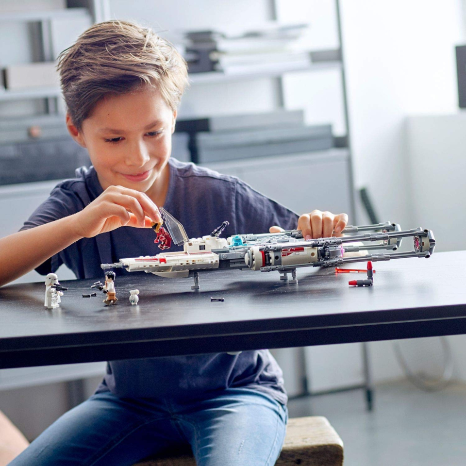 LEGO Star Wars Y-Wing Starfighter della Resistenza 75249