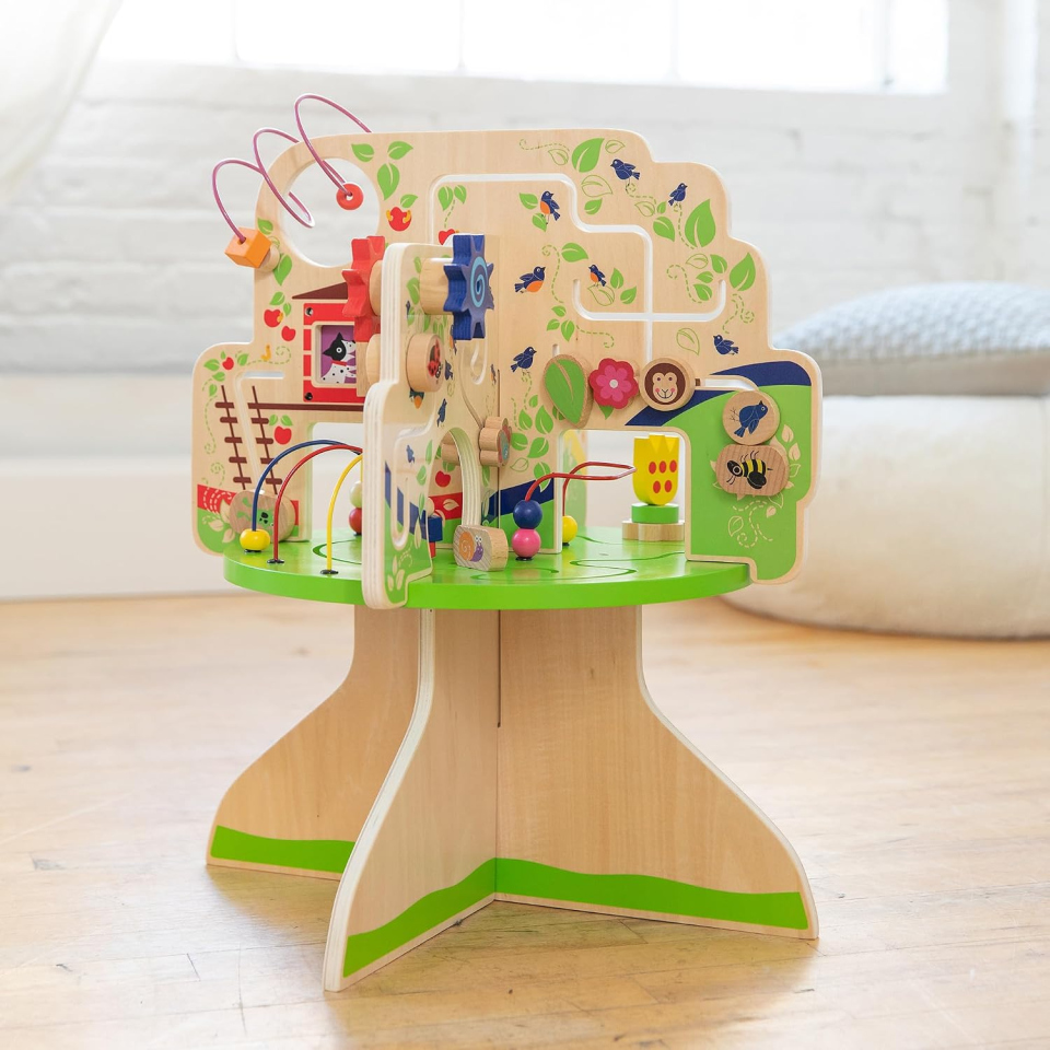 Manhattan Toy albero attività in legno massello