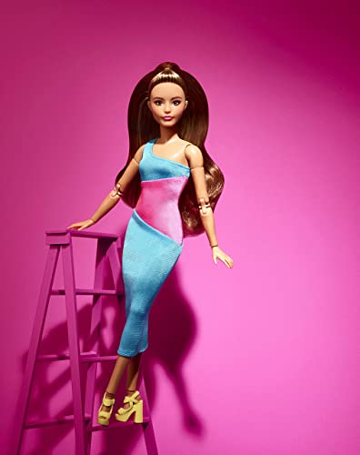 Barbie Signature Looks, Bambola snodata da collezione da 6 anni, HJW82