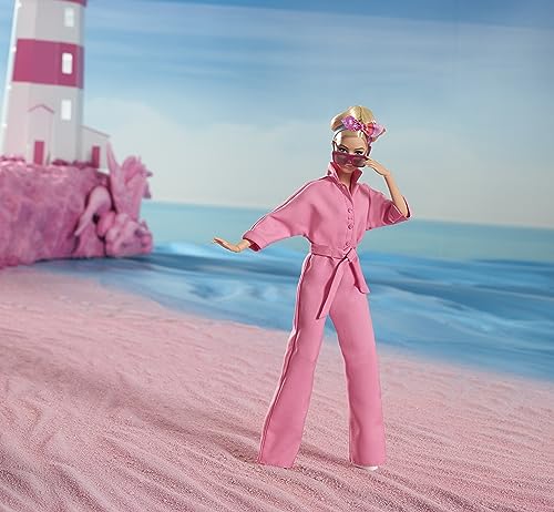 Barbie The Movie, Bambola Margot Robbie con Tuta Pink Power