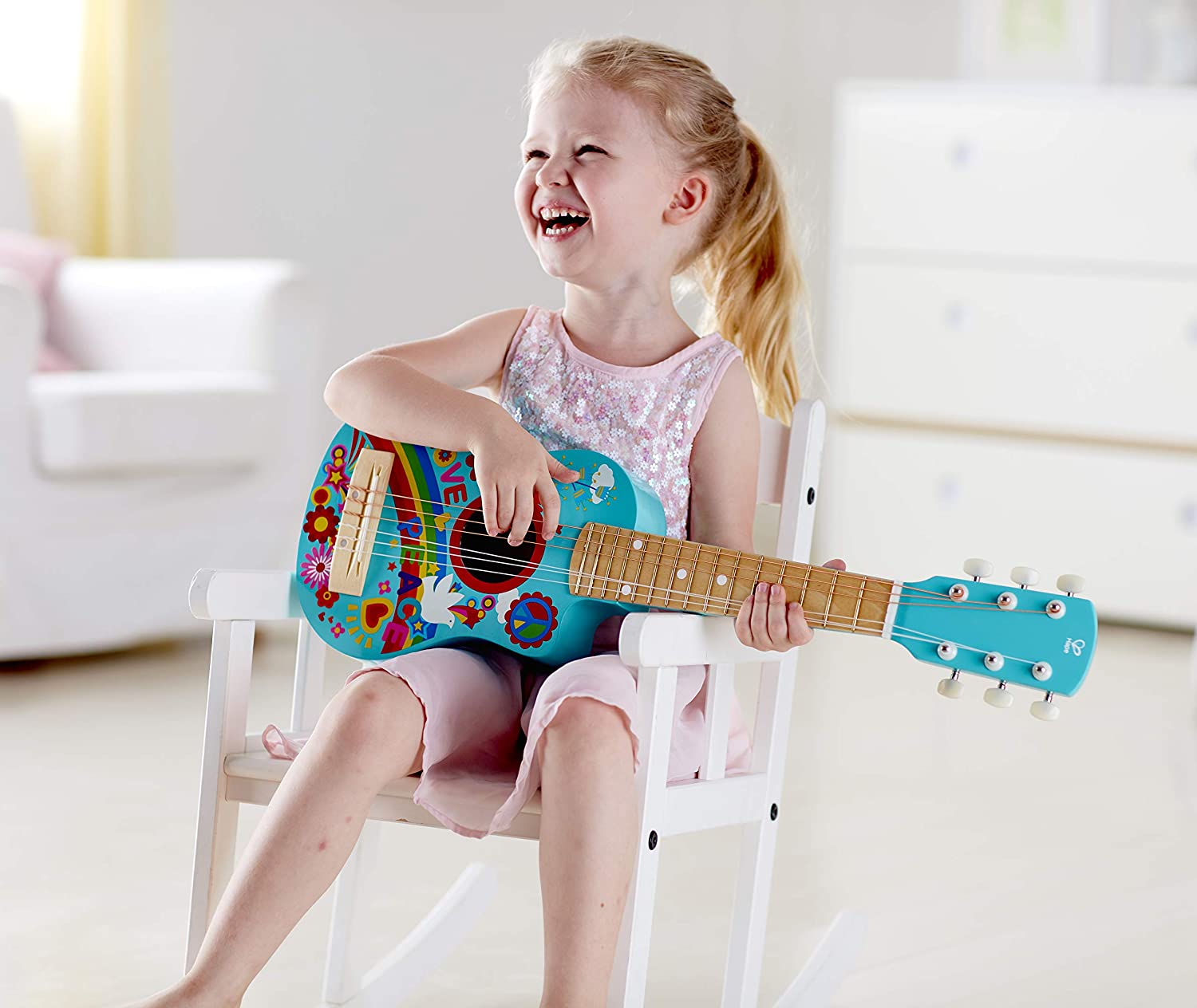 Chitarra per bambini in legno Laguna Blu - Hape E0600 - immagine 3