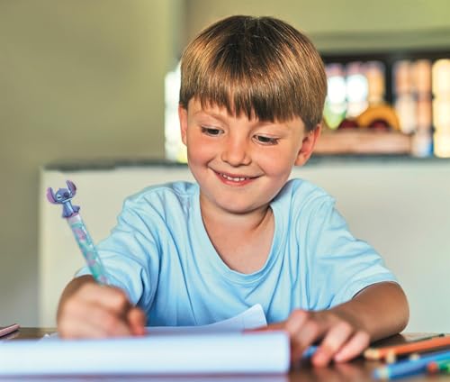 Clementoni Idea - Laboratorio delle Penne Disney Stitch, Kit Creativo con 25 Accessori e 5 Penne Personalizzabili - 18204