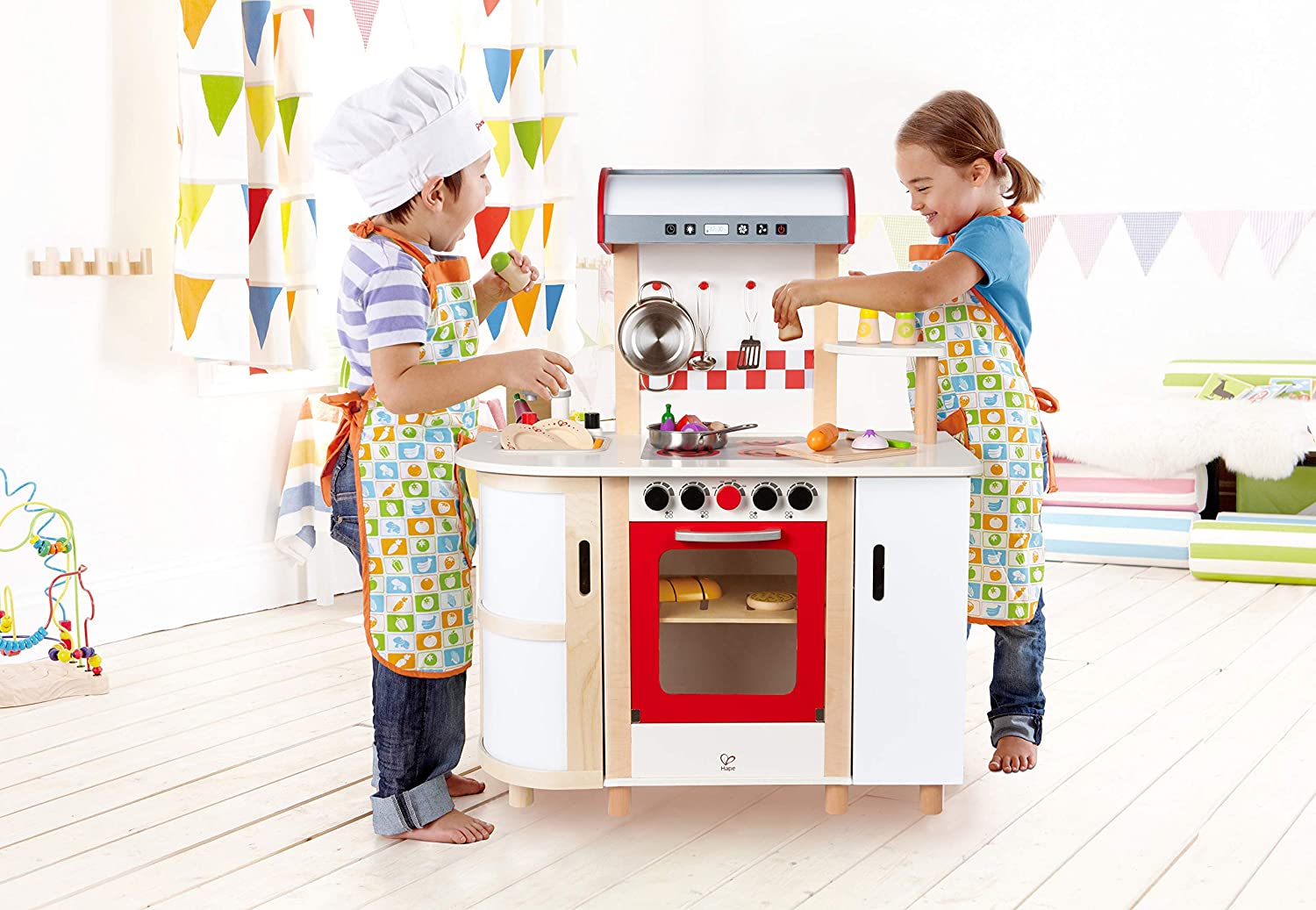 Cucina giocattolo multifunzione Hape
