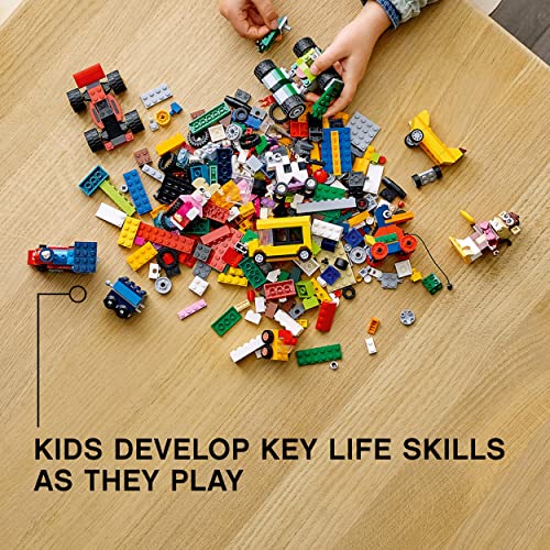 LEGO 11014 Classic Mattoncini e Ruote, Set con 9 Modellini da Costruire