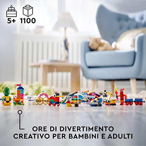 LEGO 11021 Classic 90 Anni di Gioco, Scatola con Mattoncini per 15 Costruzioni