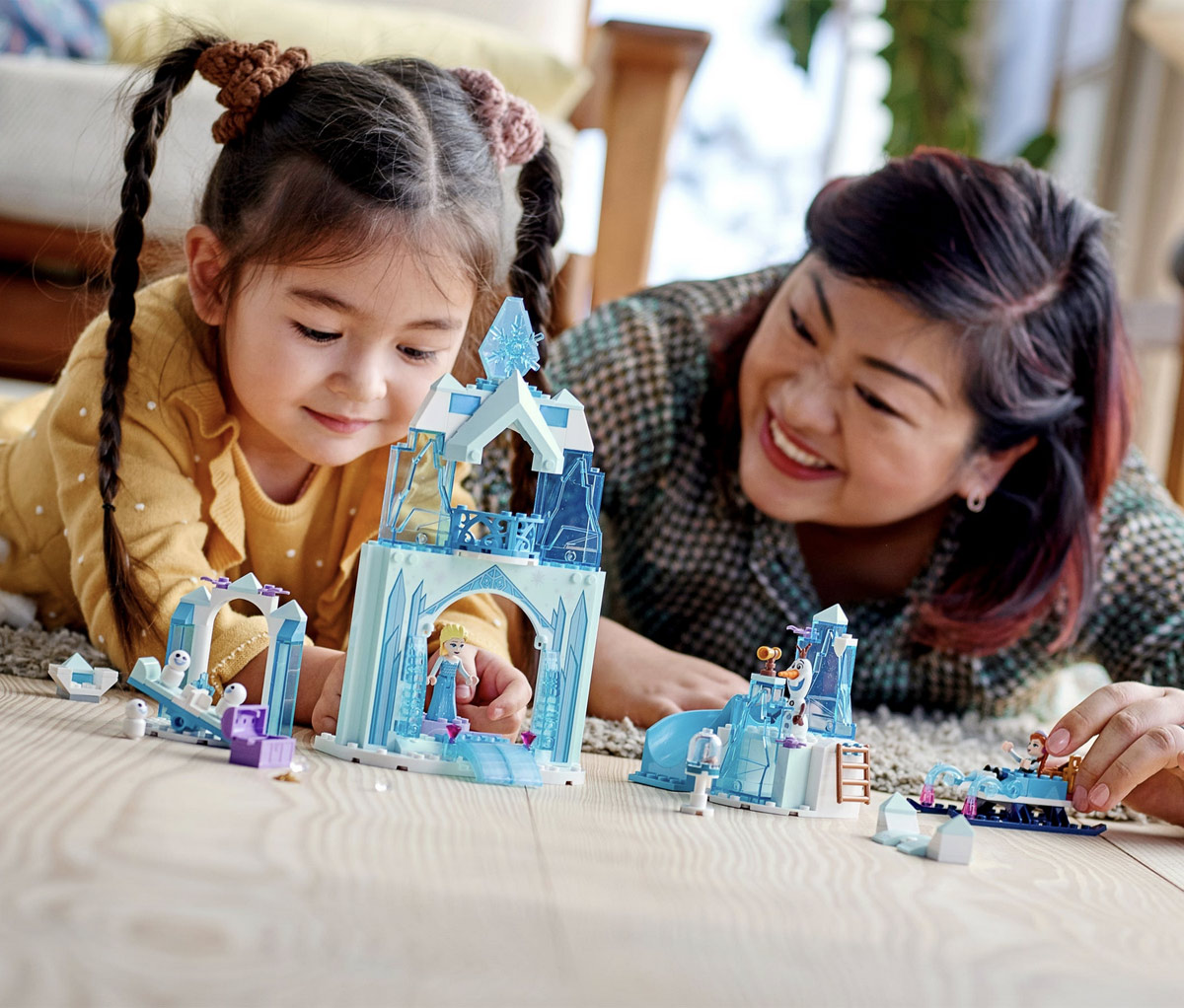 Lego Disney Princess 43194 - Bambina con la mamma