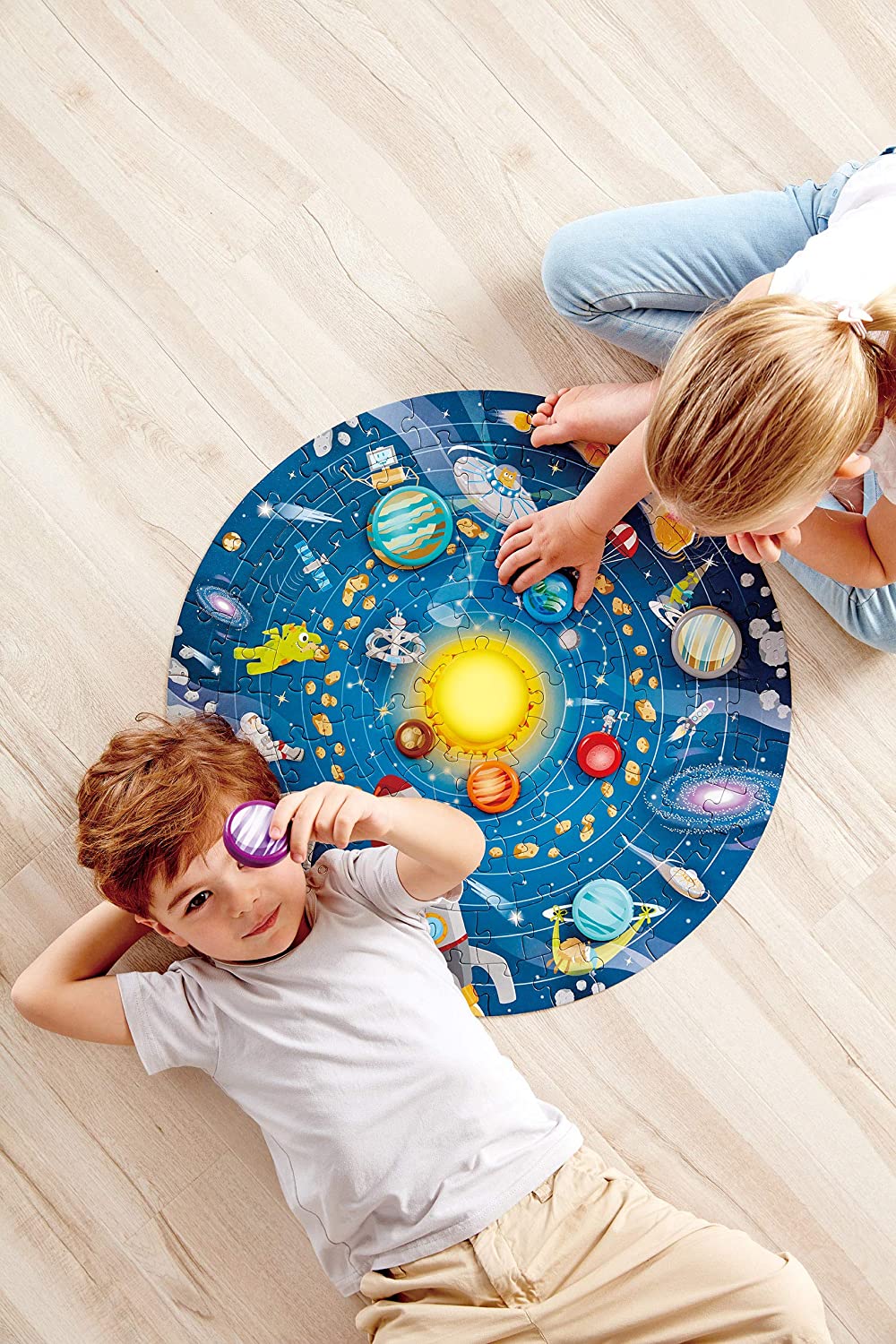 Puzzle Sistema Solare con Led - Hape - immagine 4