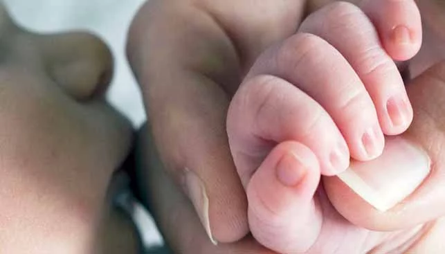 Coinvolgere i sensi del neonato