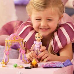 Set mini bambola Rapunzel Disney con Pascal, 10 pezzi
