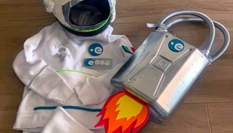 Vestito di Carnevale Astronauta con Casco, fai da te