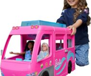 Barbie Camper dei Sogni – Trasformabile con Scivolo e Piscina e 60 Accessori – Mattel