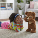 FurReal orsetto cubby - Pupazzo interattivo per bambini da 4 anni