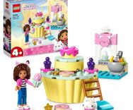 LEGO 10785 La Casa delle Bambole di Gabby Divertimento in Cucina con Dolcetto