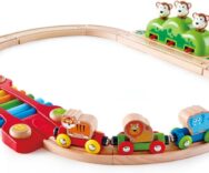 Trenino musicale in legno – Prima infanzia Hape E3825